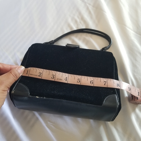 Koret | Vintage Velvet Cocktail Evening Bag - Picture 6 of 8